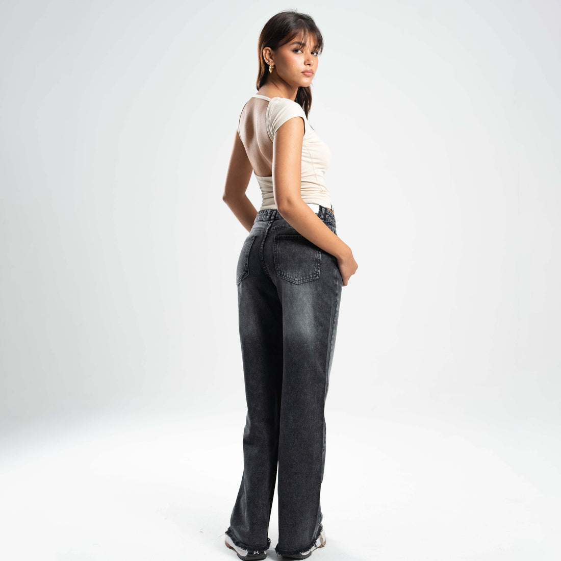 Quarter Sleeve, Backless & Scooped